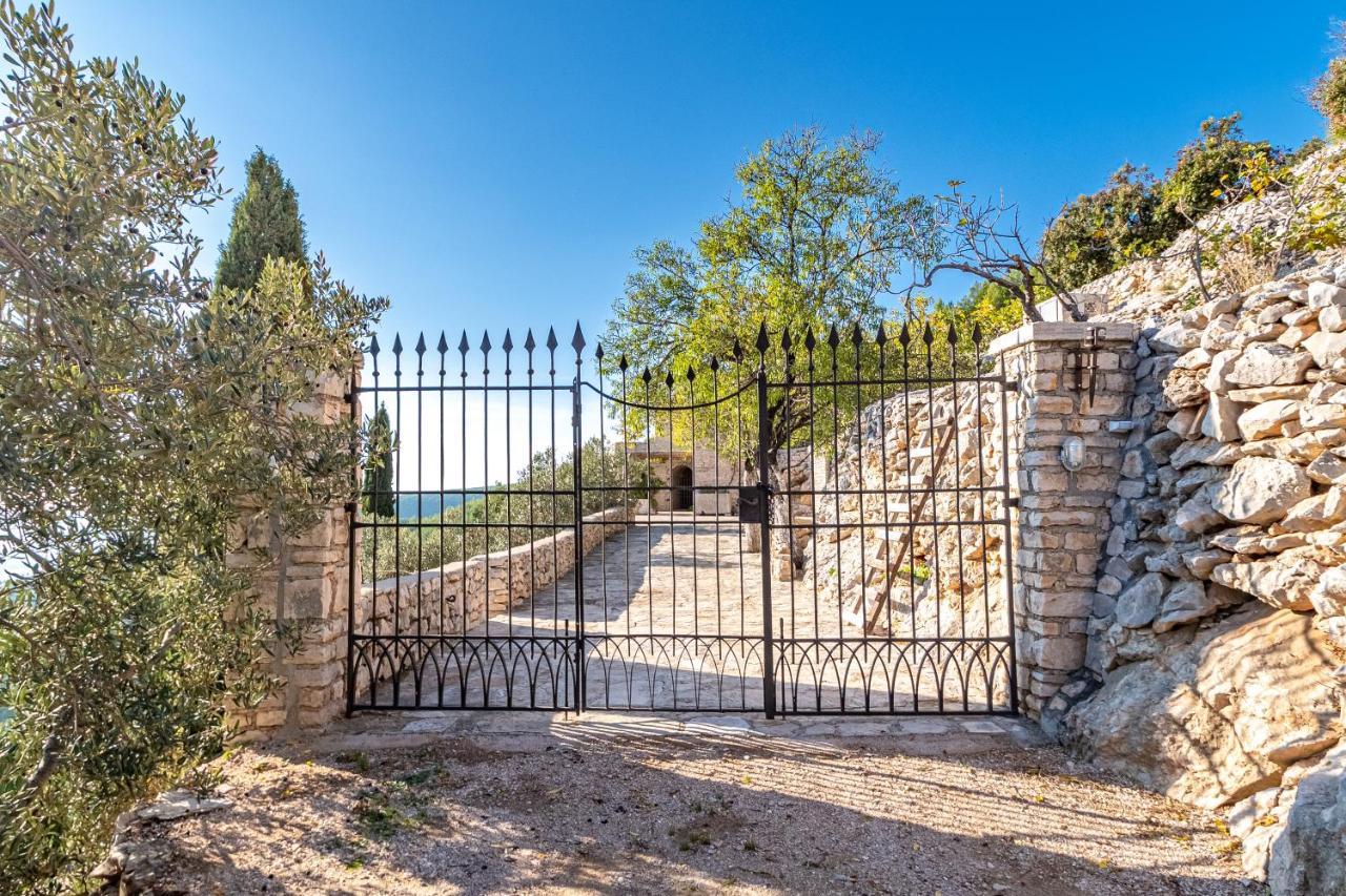 Villa Defora Zrnovo Bagian luar foto